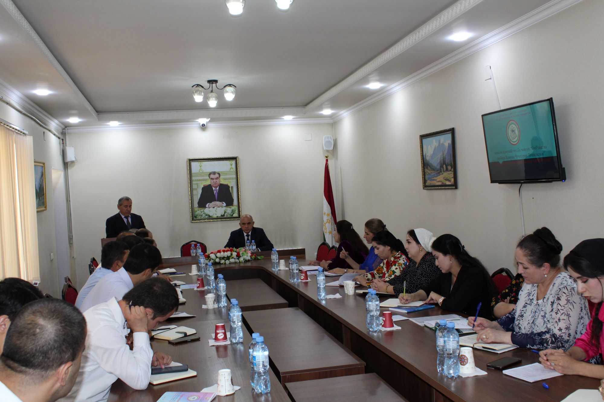 Хониши идоравӣ дар мавзуи “Омӯзиш ва татбиқи Қонуни Ҷумҳурии Тоҷикистон “Дар бораи масъулият барои таълиму тарбияи кӯдак”